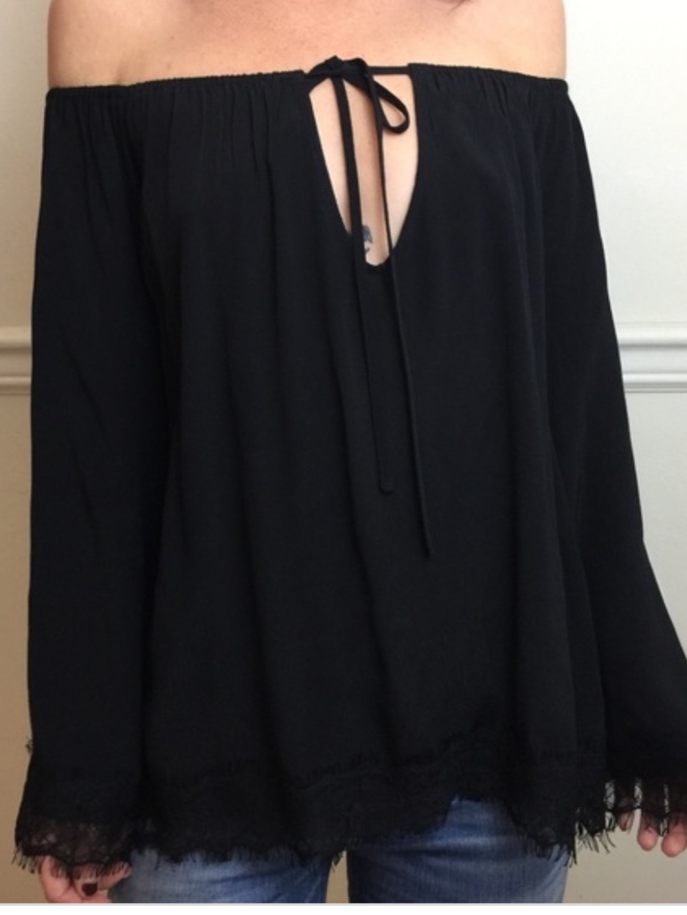 NWT For Love & Lemons Black Lace trim off the shoulder blouse size Medium